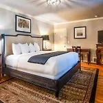 Inn At Parkside