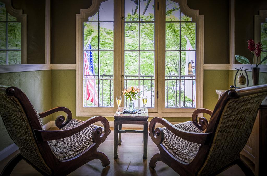 Bed & Breakfast At Parkside 4*